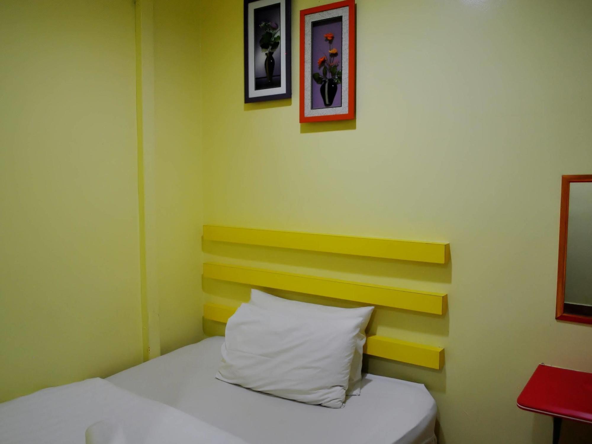 Rest & Go Hotel Shah Alam @ Uitm & Hospital Shah Alam Exteriör bild